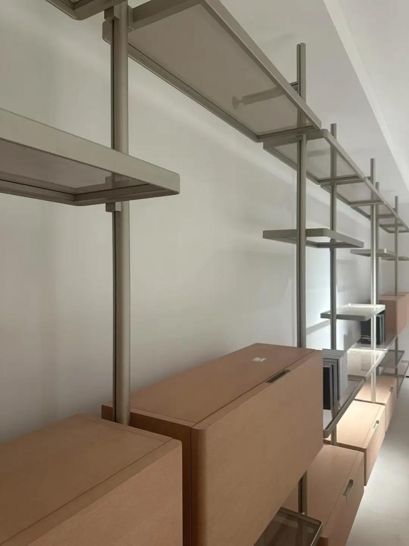 Column System collection detail 4